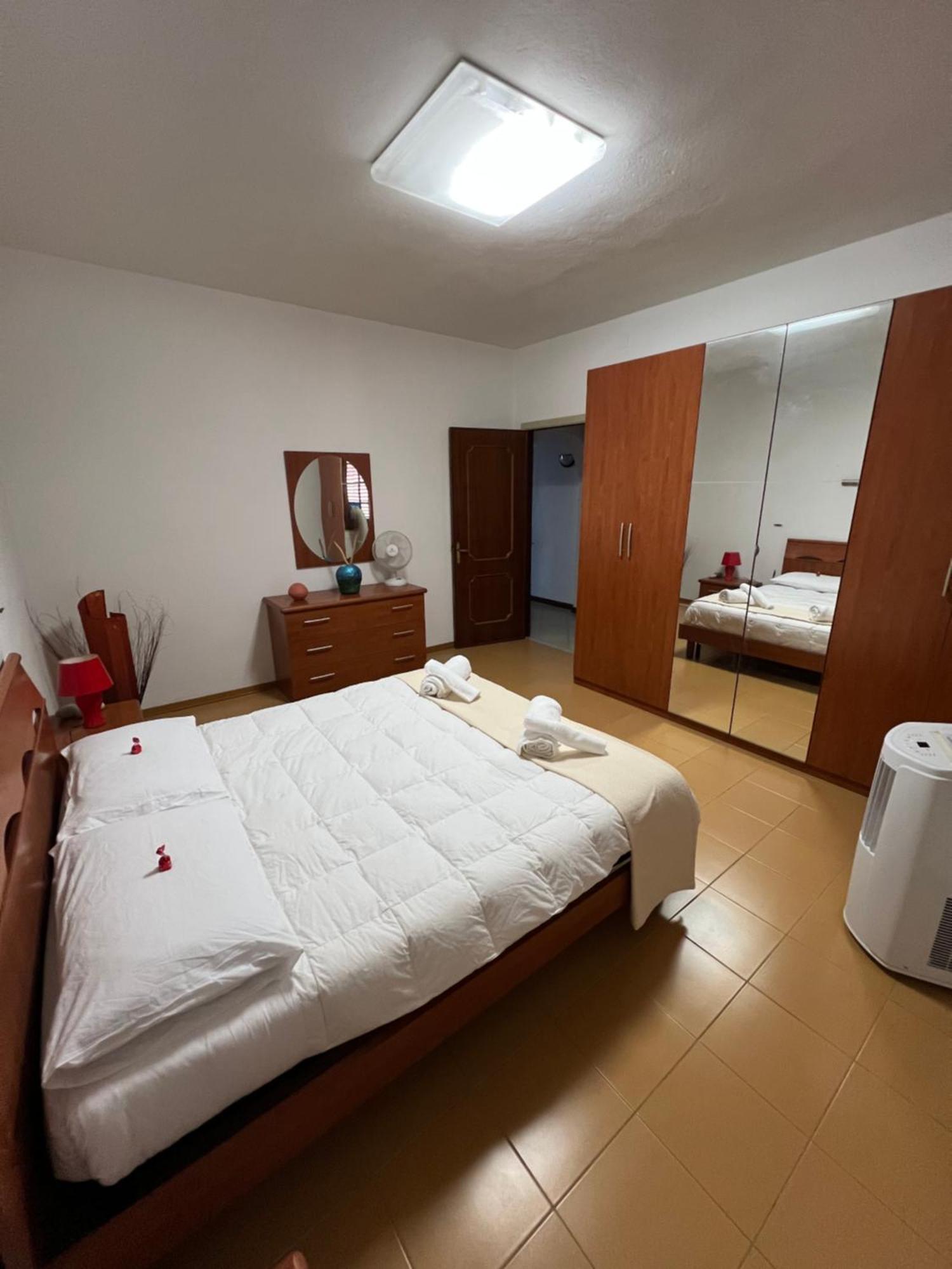 Apartamento Casa Maestrale Gonnesa Exterior foto