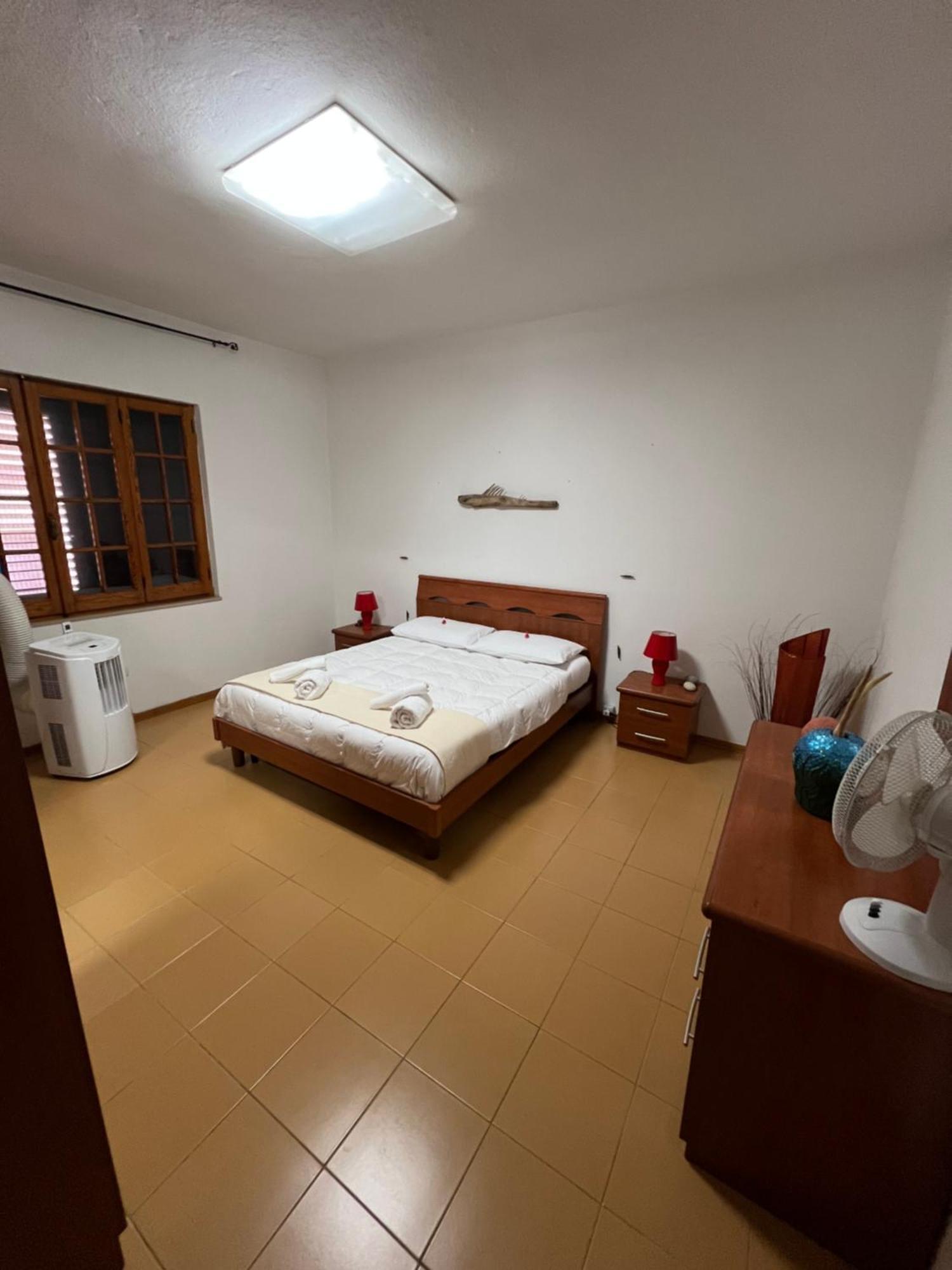 Apartamento Casa Maestrale Gonnesa Exterior foto